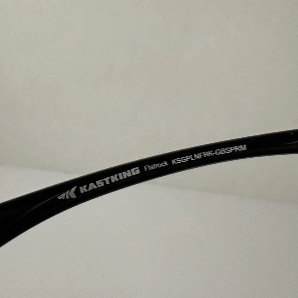 KastKing Flatrock Polarized Sunglasses Black Frame Purple Mirror